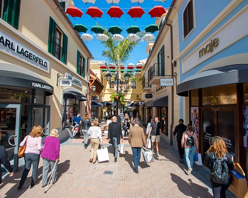 Luxury shopping districts in Spain