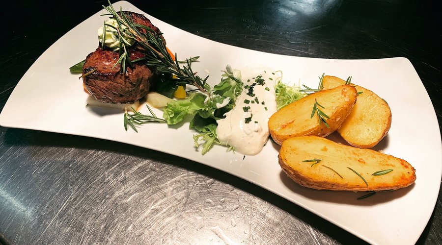 Rumpsteak mit Rosmarinkartoffeln