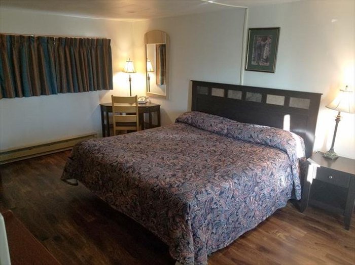 The Daniels Motel Rooms: Pictures & Reviews - Tripadvisor