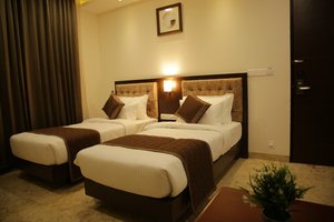 Room & Suite