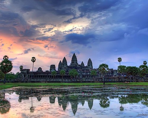 Utforska en liten grupp i Angkor Wat Sunrise Tour med guide från Siem Reap