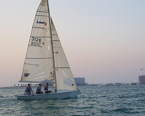 yacht rentals bahrain