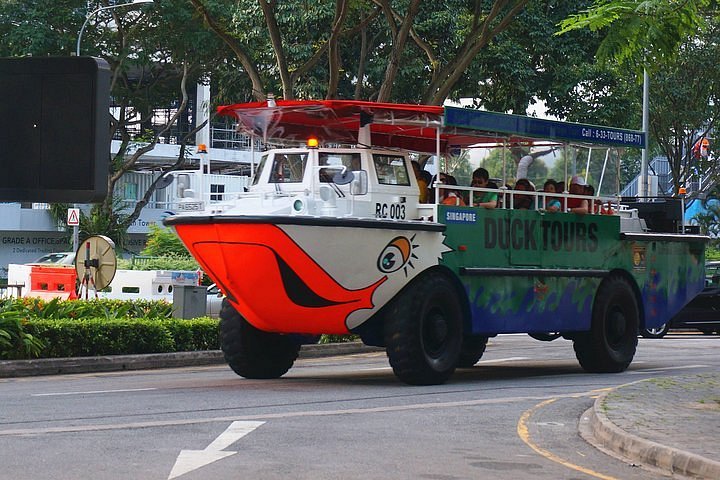 duck tour singapore suntec city