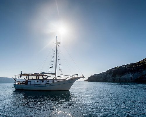 caldera yachting santorini photos