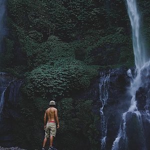 sekumpul waterfall tour
