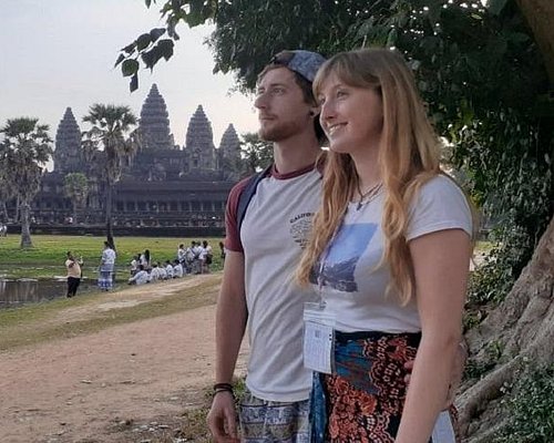 Excursão ao nascer do sol em Angkor Wat com pequenos grupos e guias