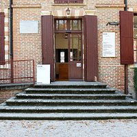 Accès à l'hôtel Rochegude par le Parc Rochegude