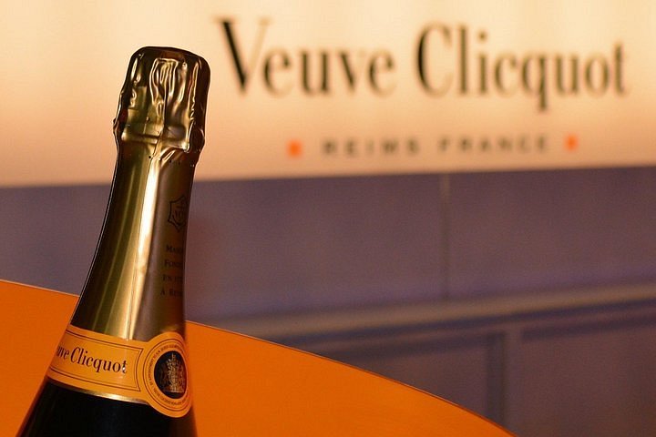 Veuve Clicquot - Your Travel Journey