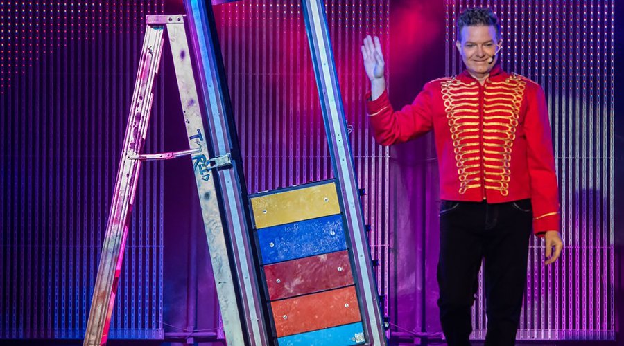 Taylor Reed Master Illusionist