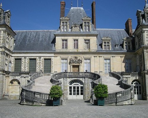 Château de Fontainebleau in Fontainebleau - Tours and Activities