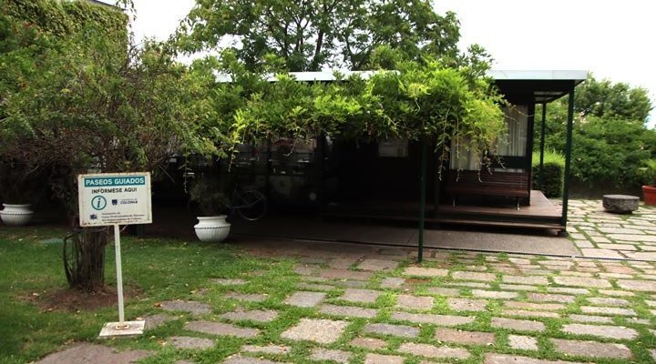 Visitor center at Plaza 1811