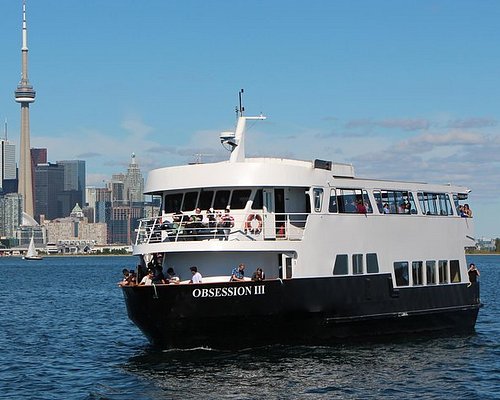which niagara falls boat tour is better