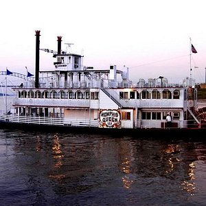 memphis riverboats services