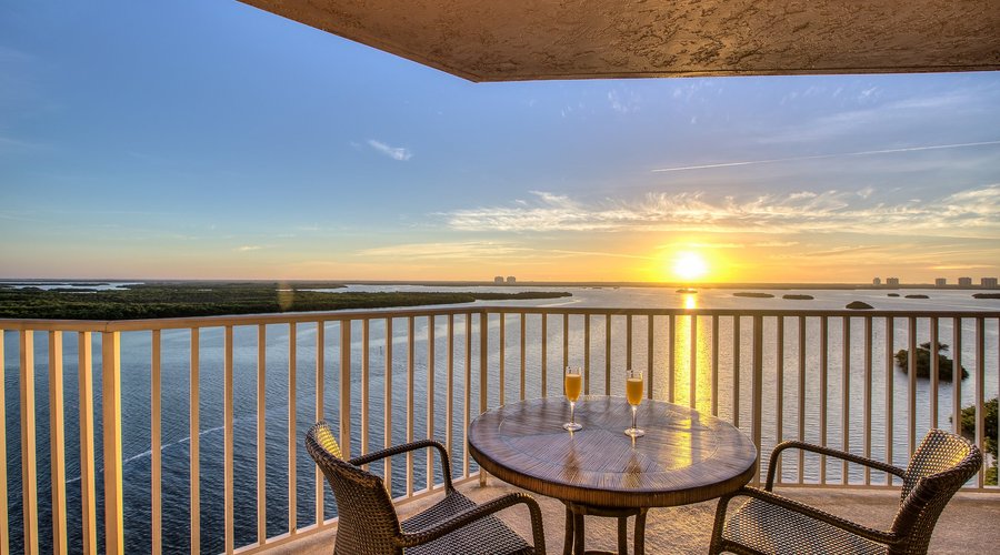 High Floor Suite Balcony Sunset