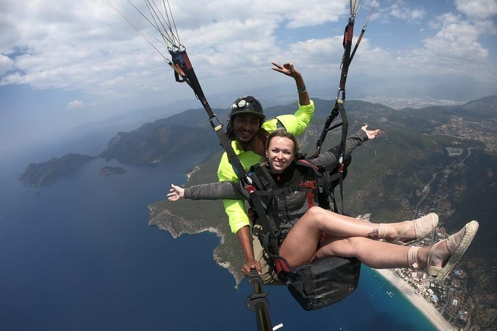 2024 Tandem paragliding from Babadag Mountain landing on Oludeniz beach.