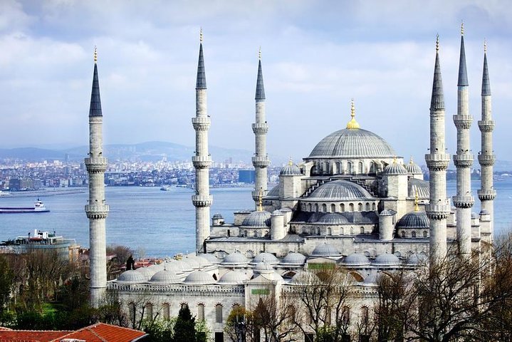 2024 (Istanbul) Istanbul Muslim Districts Private Half-Day Tour