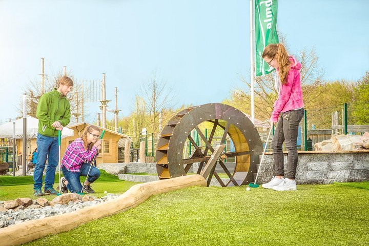 skihalle neuss kindergeburtstag rodeln clipart