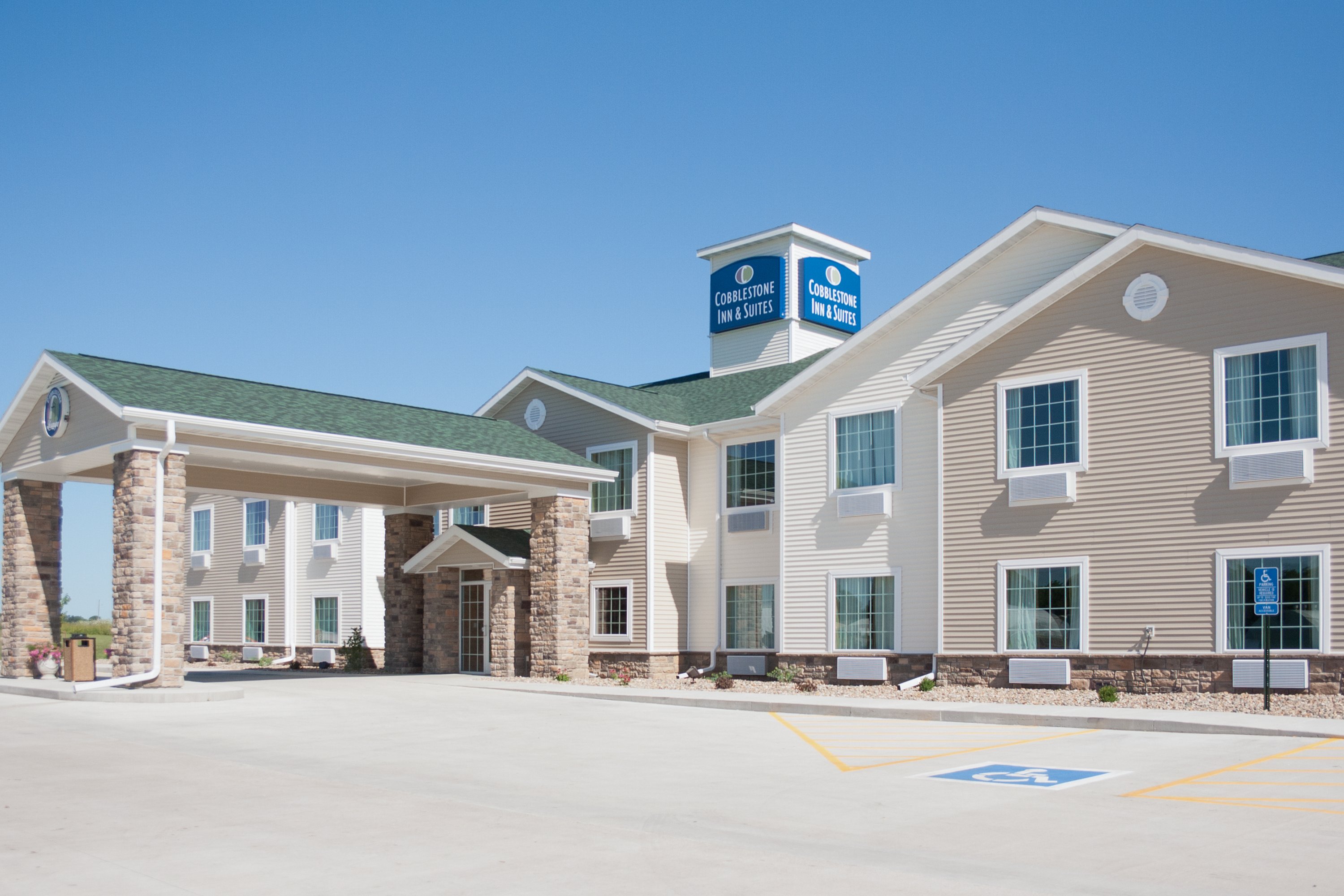 COBBLESTONE INN SUITES WINTERSET Updated 2024 Prices Motel   Cobblestone Inn Suites 