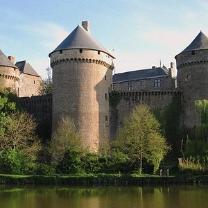 CHATEAU DE MONTESSON: Châteaux France, Pays de la Loire