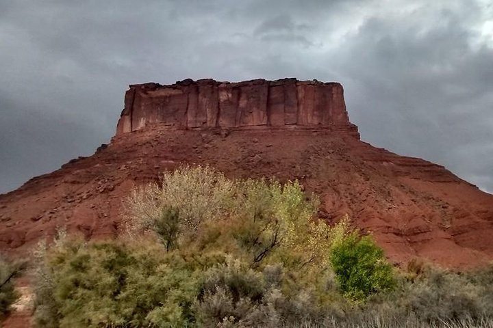 2024 Canyonlands National Park Maze District Adventure With Overnight   Caption 