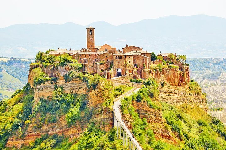 2024 Day private tour from Rome to the Dying Town of Bagnoregio and Orvieto