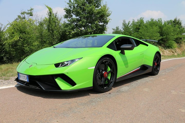 Tripadvisor | LAMBORGHINI HURACAN PERFORMANTE - Experiencia de conducción  en Maranello proporcionado por Pushstart | Italia