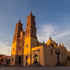 PARROQUIA NUESTRA SEÑORA DE LOS DOLORES (Dolores Hidalgo) - All You Need to Know BEFORE You Go PARROQUIA NUESTRA SEÑORA DE LOS DOLORES (Dolores Hidalgo) - All You Need to Know BEFORE You Go