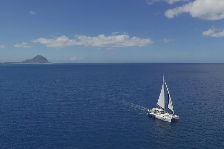 Catamaran Le Morne Mauritius.html