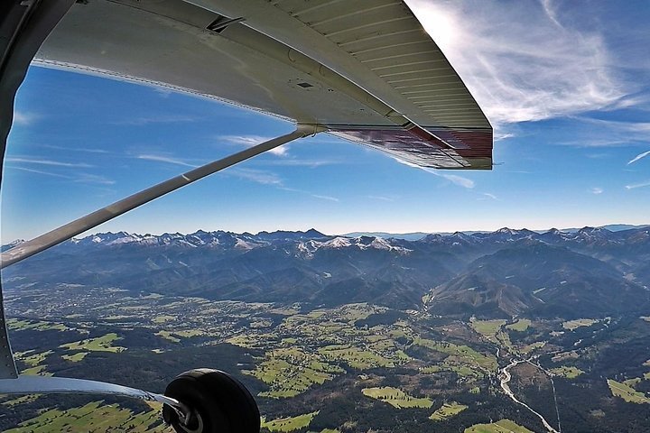 2023 Private Flight Over Zakopane And The Tatras - Price For The Group!