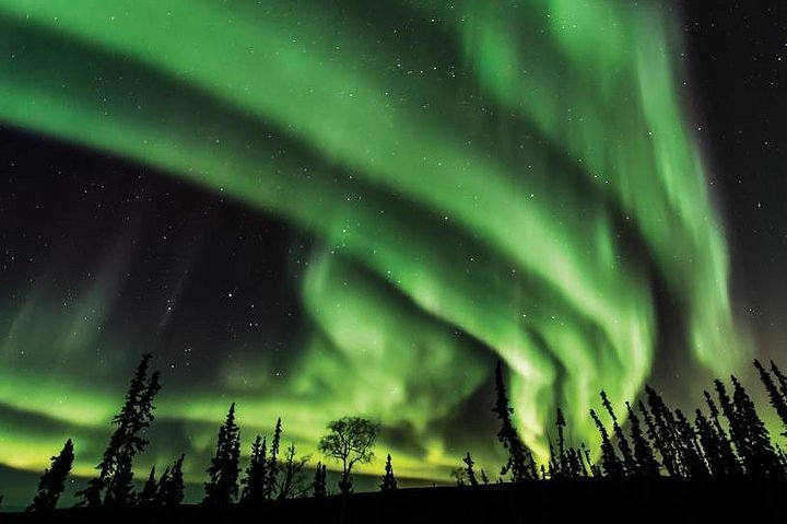 12 Facts About the Aurora Borealis - Westmark Hotels