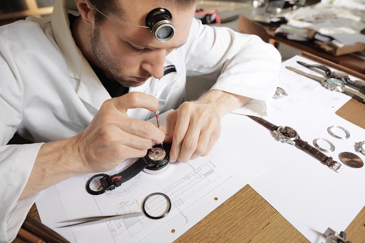 Swiss watch clearance factory