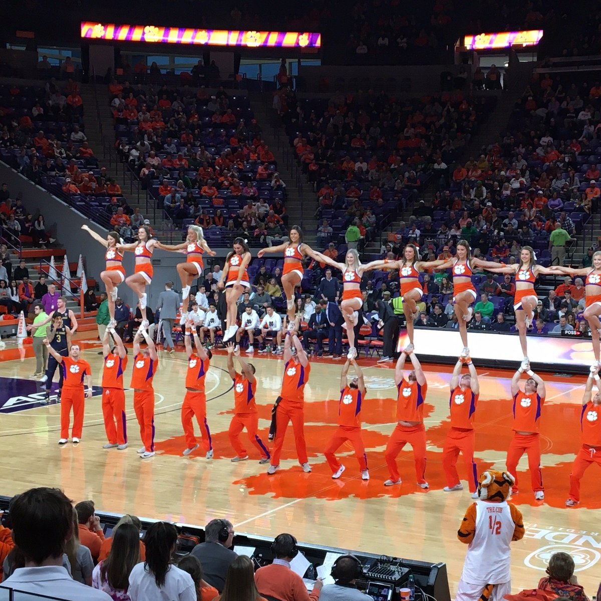 LITTLEJOHN COLISEUM (Clemson) - 2022 All You Need to Know BEFORE You Go ...