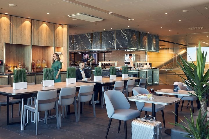 2023 Helsinki-Vantaa Airport Plaza Premium Lounge Terminal 2