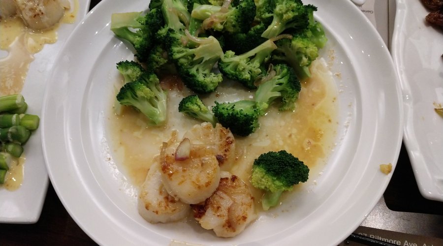 Pan seared Scallops