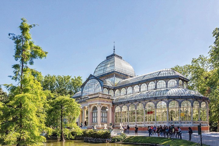 Madrid: Secrets of Retiro Park 2-Hour Walking Tour