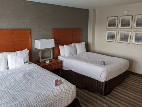 CROWNE PLAZA PORTLAND-LAKE OSWEGO, AN IHG HOTEL $118 ($̶1̶5̶1̶ ...