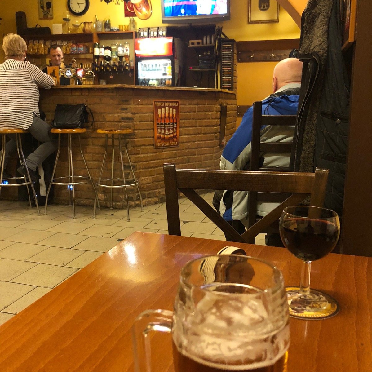 Революционная 65 прага. Прага на 65 лет. "Rude" Beer