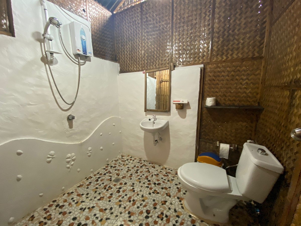 WHITE BEACH FRONT AND COTTAGES HINUGTAN RESORT $23 ($̶3̶7̶) - Prices ...