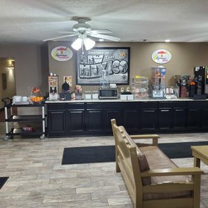 Lobby and continental breakfast