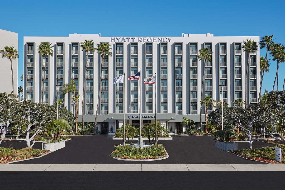 Hyatt Regency John Wayne Airport Newport Beach โรงแรมใน คอสตาเมซา