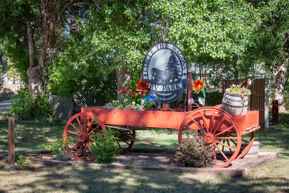 Circle the Wagons: Your Colorado RV Adventure Awaits
