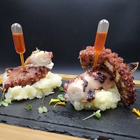 Pulpo Braseado con parmentier ....