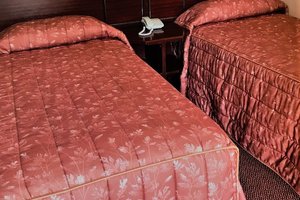 Room & Suite