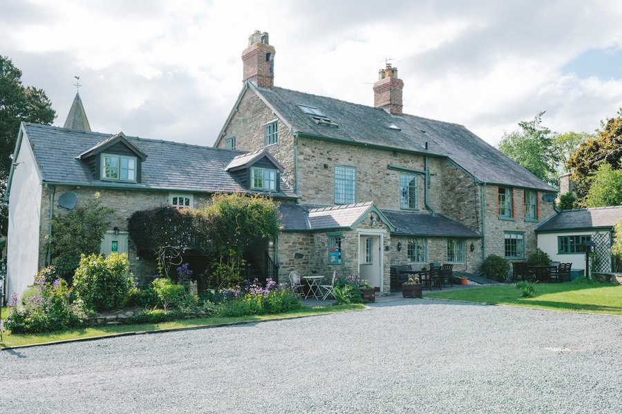 THE COACH HOUSE - Prices & Inn Reviews (Norbury, England)