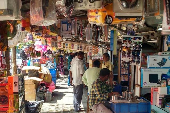 Artificial jewellery shops sales in pondy bazaar