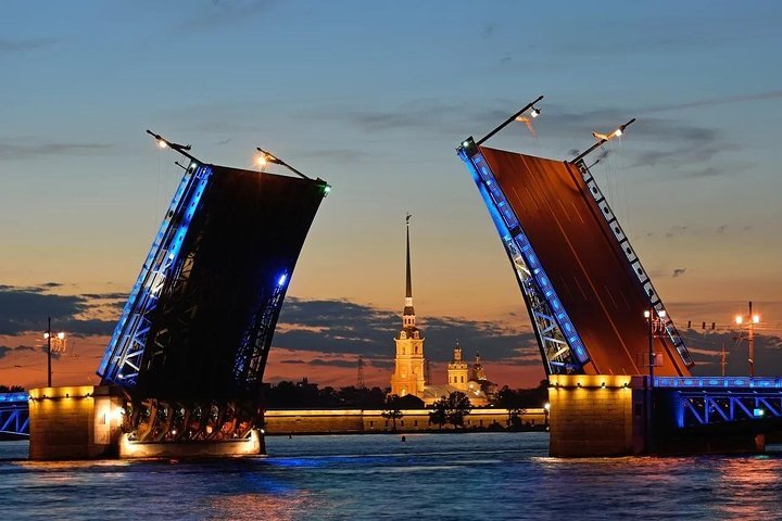 2024 St Petersburg Night Saint Petersburg With Boat Tour   Caption 