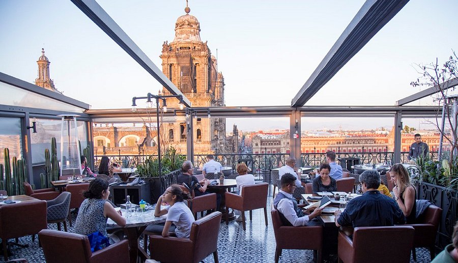 ZOCALO CENTRAL: UPDATED 2022 Hotel Reviews, Price Comparison and 1,631