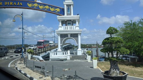 Muar District macedonboy review images