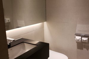 Room & Suite