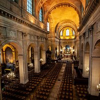 Aperçu de l'intérieur de l'église.